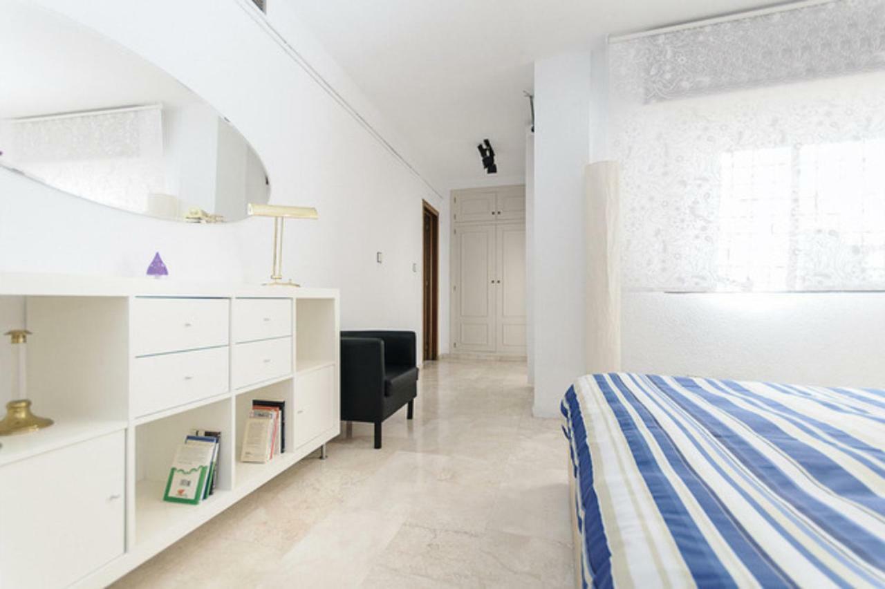 Afan Granada Y Parking Incluido Apartment Exterior photo