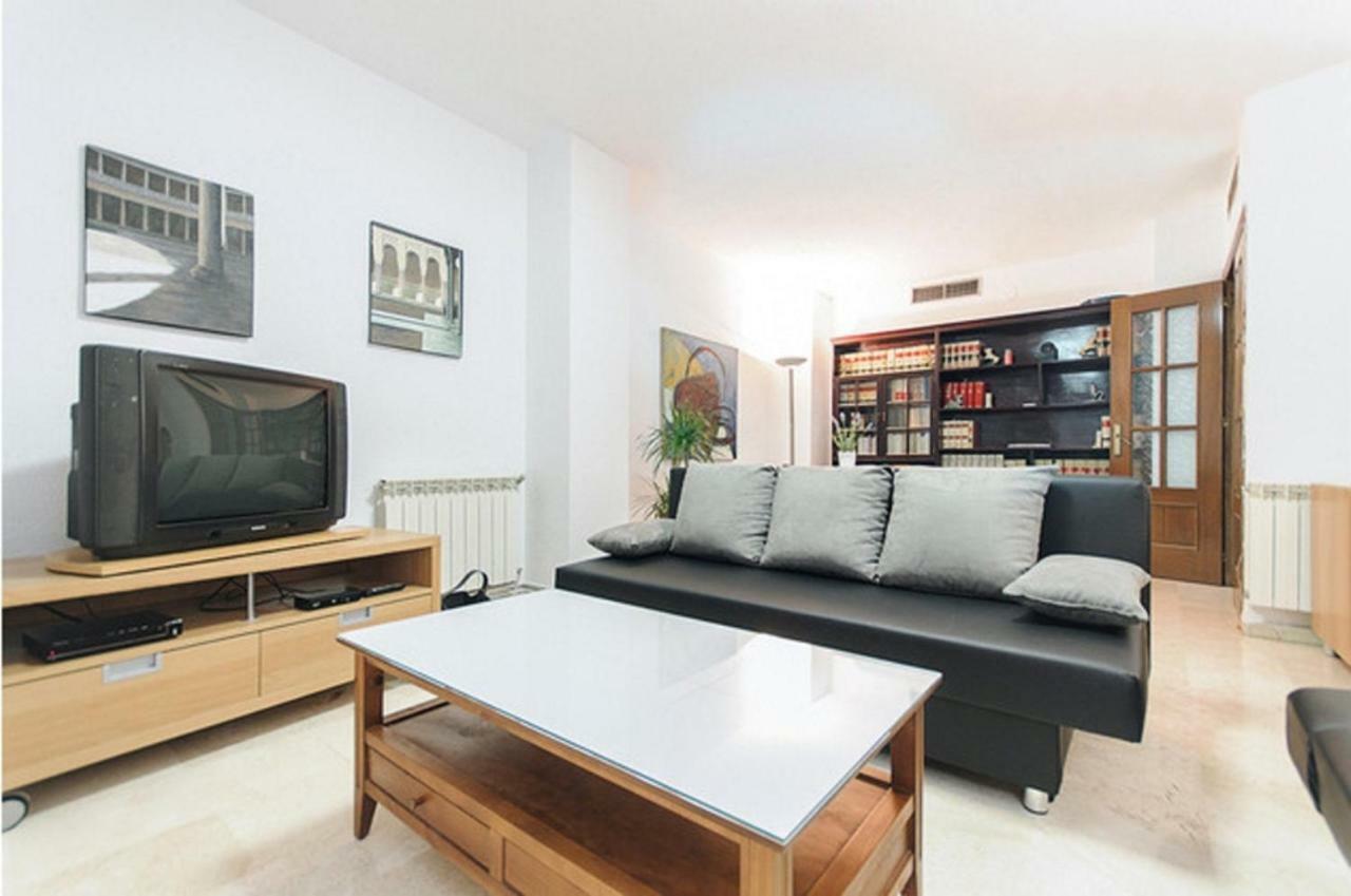 Afan Granada Y Parking Incluido Apartment Exterior photo