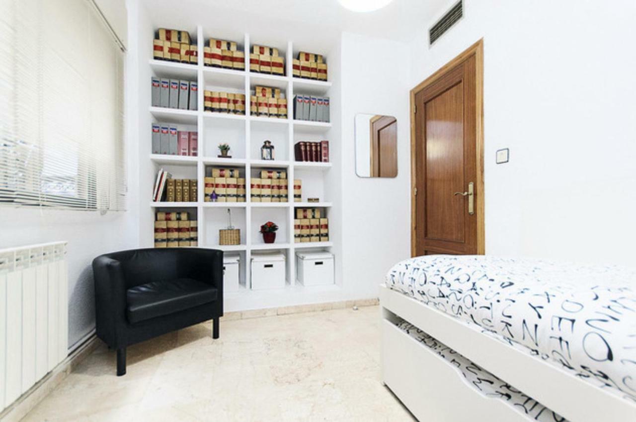 Afan Granada Y Parking Incluido Apartment Exterior photo